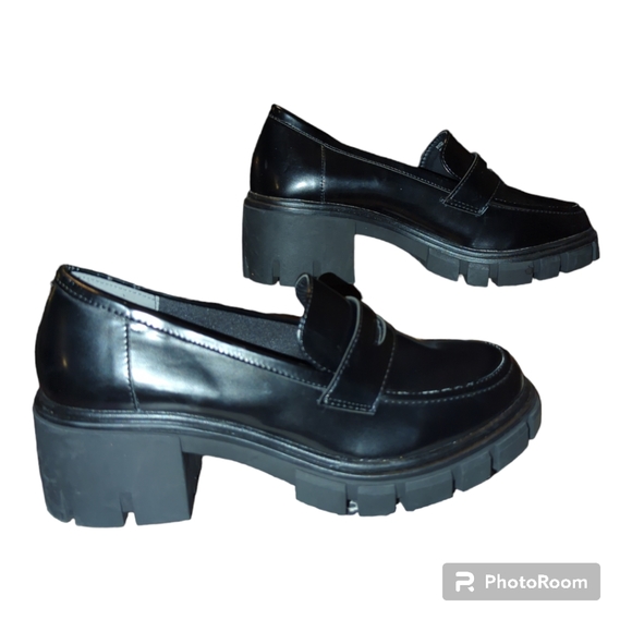 Sincerly Jules Shoes - Sincerely Jules Dylan Patent Platform Loafers Pewter 8.5. Excellent condition